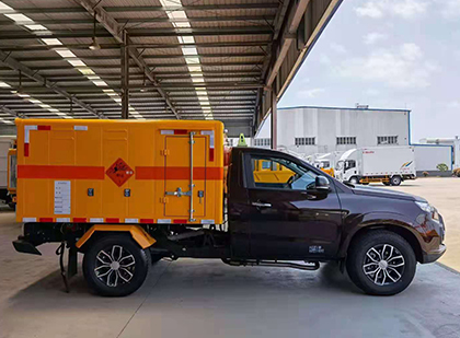 大涌镇爆破器材运输车